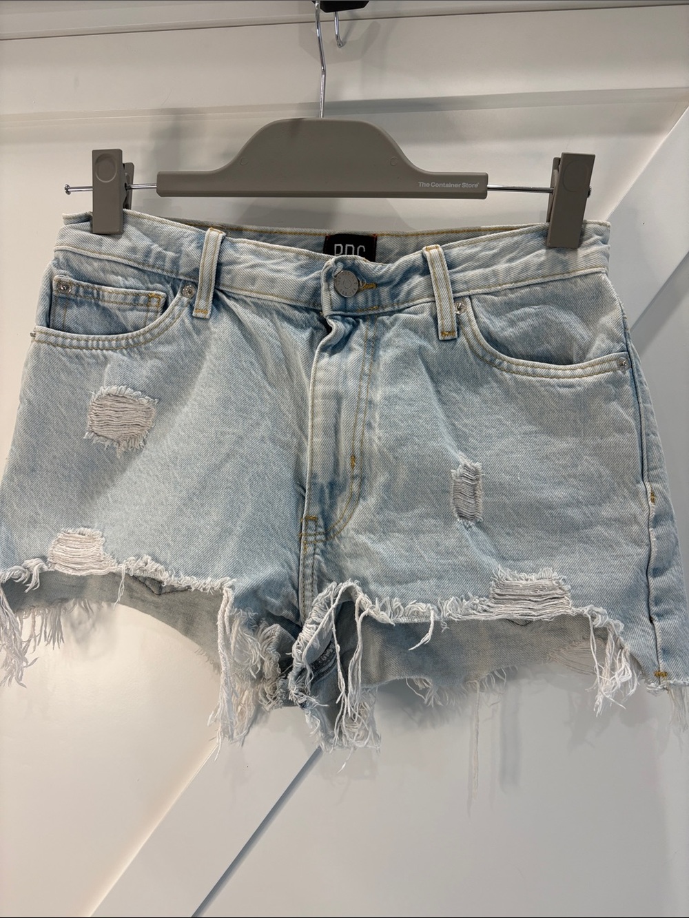 BDG Urban Outfitters High-Rise Denim Shorts Size 26 Light Wash Distressed